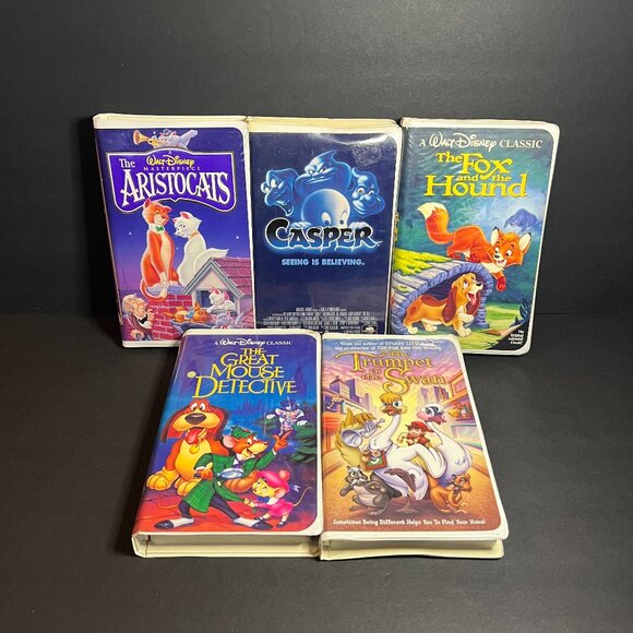 Lot of 5 Disney VHS Animated Movies Aristocats, Casper, Fox & the Hound, Trumpet - Picture 1 of 8